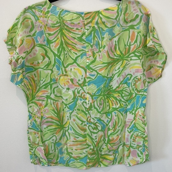Lily Pulitzer Silk Elephant Ears Print Shirt - Picture 6 of 6